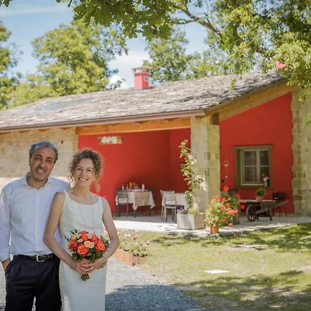 Alojamento de Acomodação e Pequeno-almoço La Ghiandaia 3*